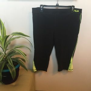 FILA | Black Workout Capris
